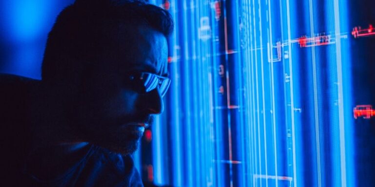 Tech Giants Build AI Chips: Why Google, Amazon and Microsoft Are Racing ...