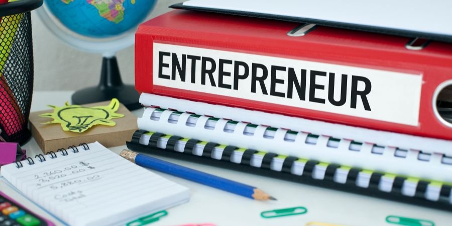 How to Become an Entrepreneur at 18: 10 Tips for Young Entrepreneurs